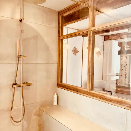 Kyoto, Experience Japonaise & Shower Xxl Au Coeur D'uzes * ユゼ
