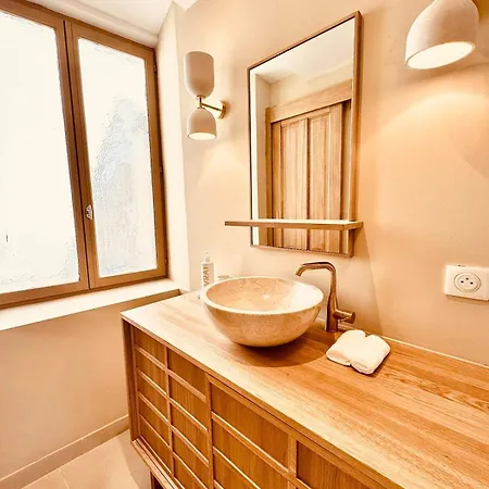Appartement Kyoto, Experience Japonaise & Shower Xxl Au Coeur D'uzes