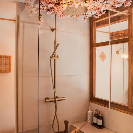 La Kyoto, Privé *