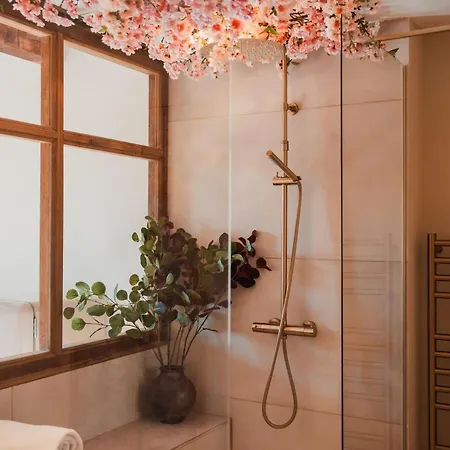 Kyoto, Experience Japonaise & Shower Xxl Au Coeur D'uzes Apartment